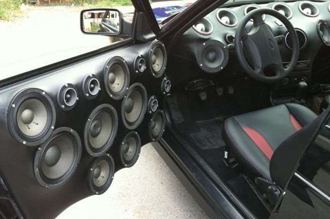 Как выбрать и установить акустику для автомобиля