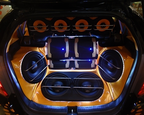 Na co zwrócić uwagę, budując samodzielnie system car audio?