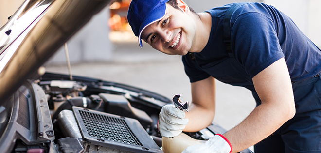 Работа на СТО – какие специалисты нужны в автомобильном сервисе?