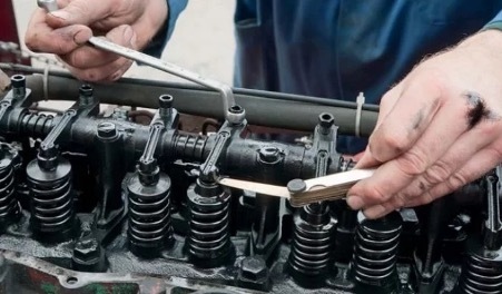 Значение регулировки клапанов в двигателе: Ключ к оптимальной производительности автомобиля