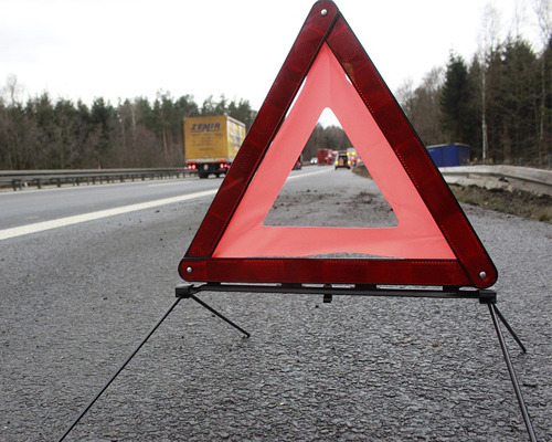 WYPOSAŻENIE OBOWIĄZKOWE SAMOCHODU W POLSCE