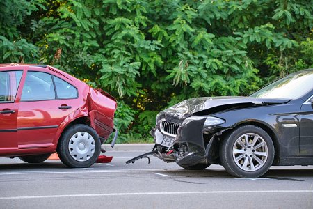 wypadek samochodu z wypożyczalni